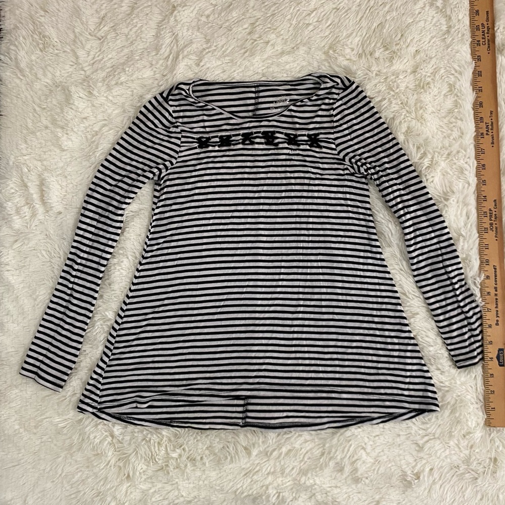 Justice long sleeve tee shirt black white size girls 10